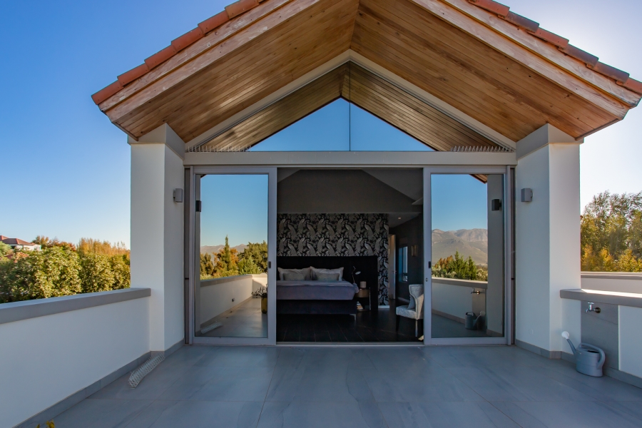 4 Bedroom Property for Sale in Winelands Western Cape